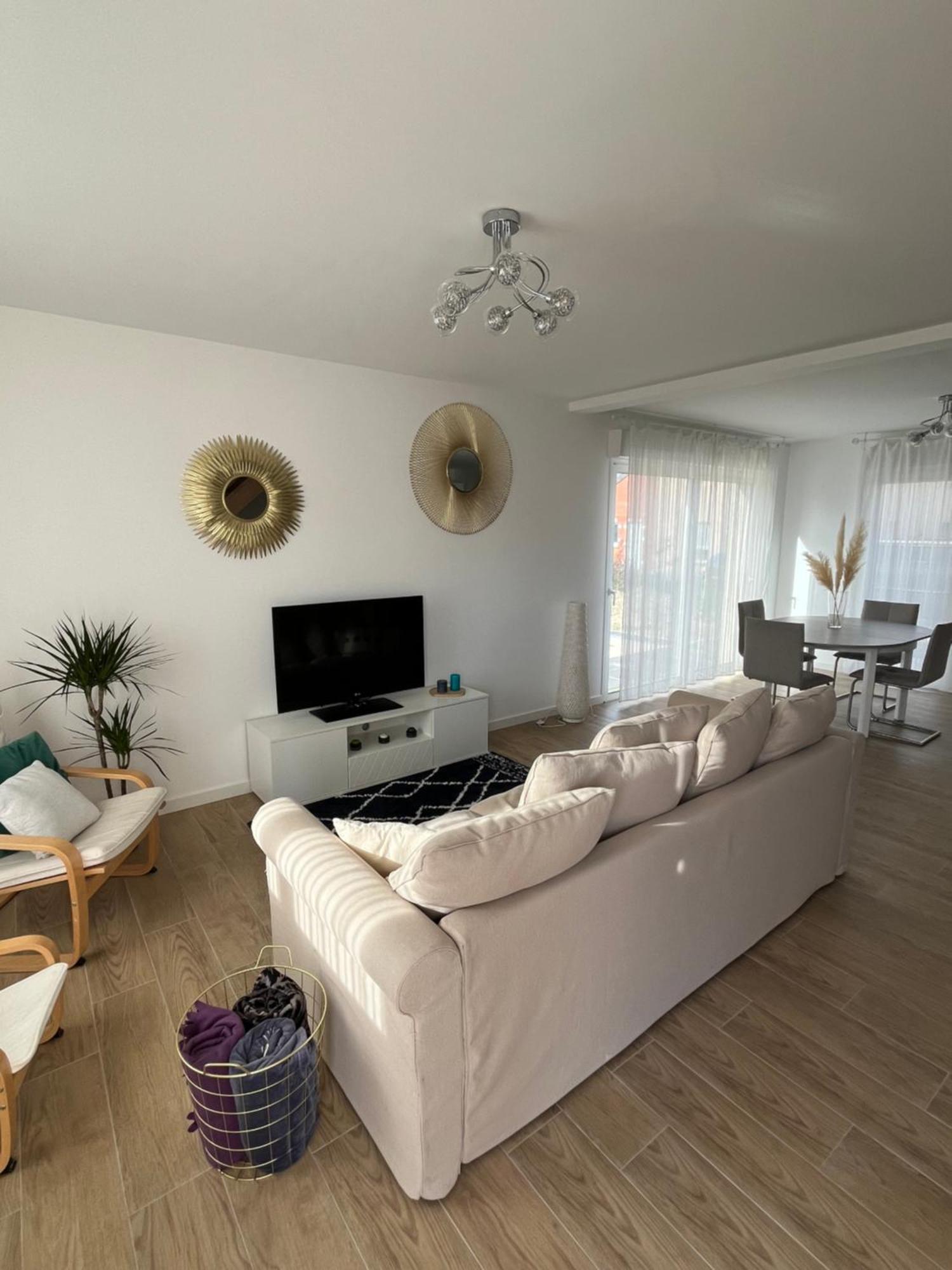 Superbe Maison Avec Jardin Bezannes Extérieur photo